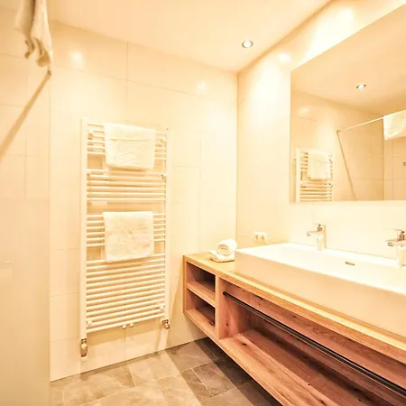 Apartment Haus Enzian *