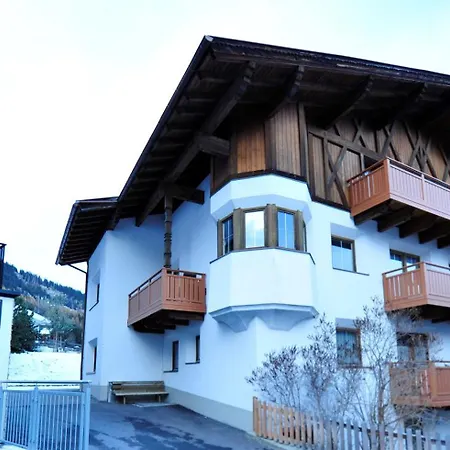 Haus Enzian Apartment *