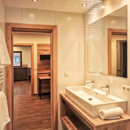 Haus Enzian Appartamento Fiss