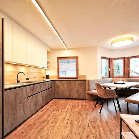 Apartment Haus Enzian Fiss