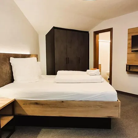 Haus Enzian Apartment