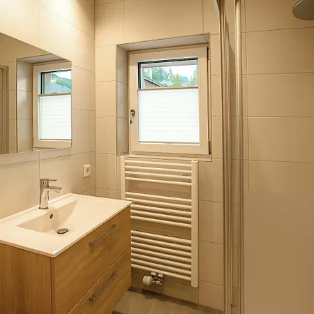 Haus Enzian Appartamento *