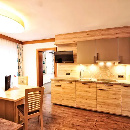Haus Enzian フィス