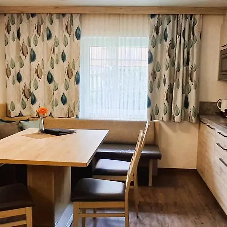 Appartement Haus Enzian *