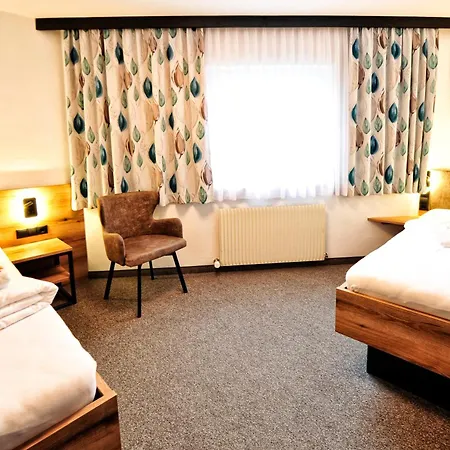 Appartement Haus Enzian Fiss